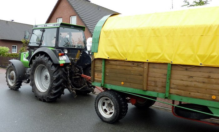 2010-05-Planwagen-01.JPG 2010-05-Planwagen-01.JPG